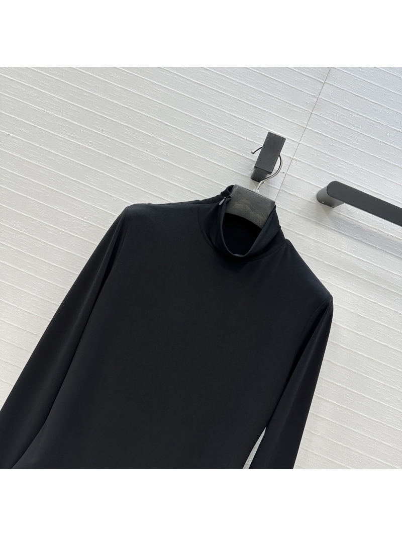 Alaia Exclusive Launch ALAI*25 Heart-Back Long Sleeve Bodysuit in Black | High-Stretch Knit | Signature Cutout