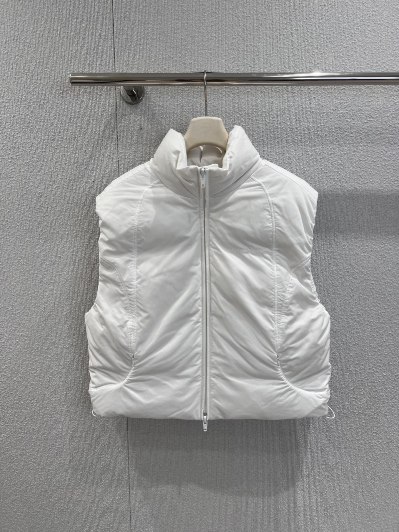 Alexander Wang 25FW Quilted Puffer Vest in White | Stand-Up Collar | Drawstring Hem | 90% White Duck Down Filling