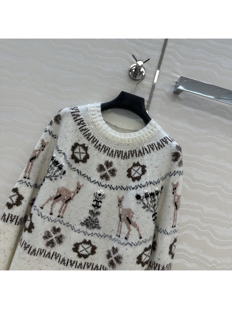 Chanel Limited Edition 25N Coconeige Ski Collection White Wool Sweater