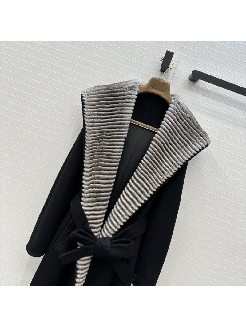 Loro Piana Handcrafted Double-Faced Cashmere and Wool Coat with Qing Zi Lan Fur Trim and Hood - Old Money Style Long Robe Coat