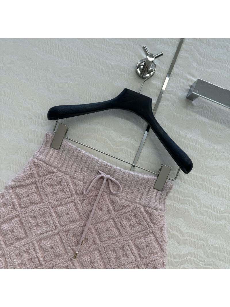 Louis Vuitton Cinnamon Pink Monogram Jacquard Wool-Cashmere Mini Skirt - Limited Edition Ski Collection