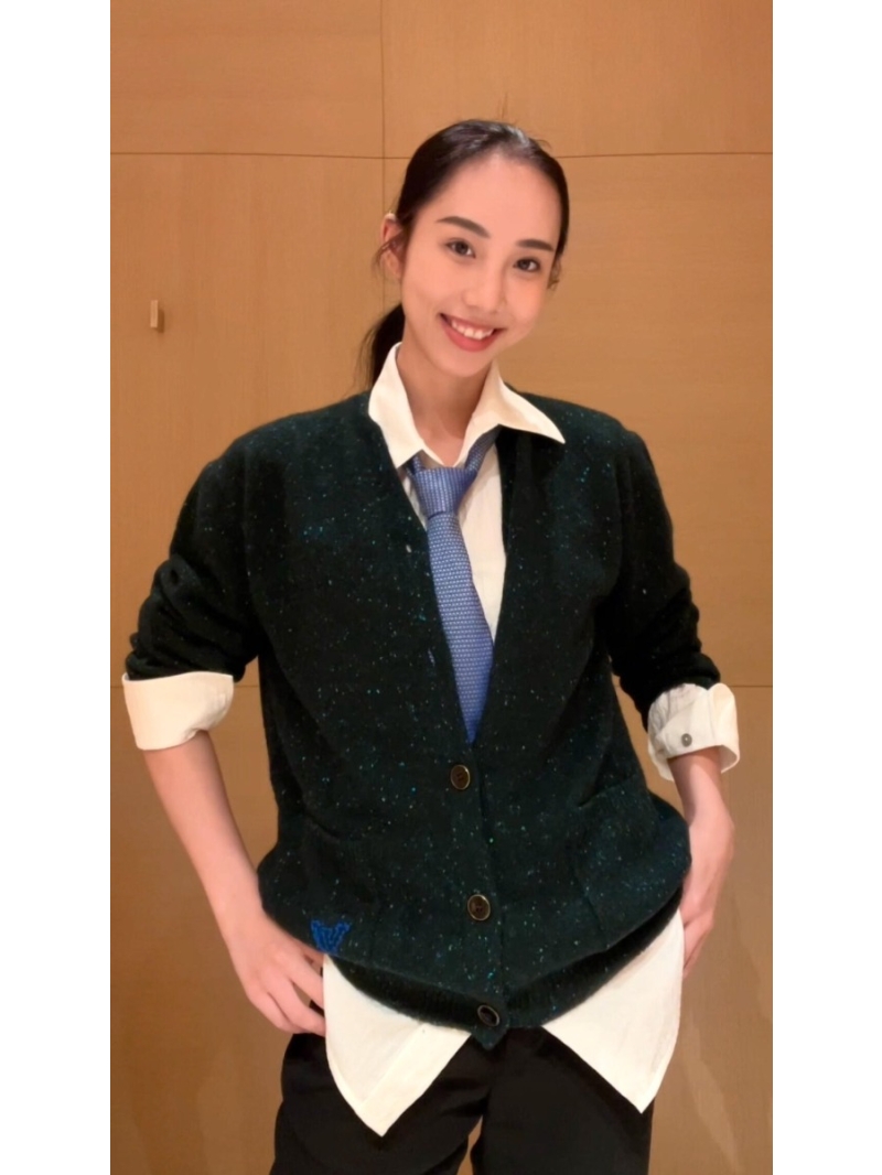 Louis Vuitton Limited Edition Starlight Speckled V-Neck Cardigan Sweater in Forest Green - Unisex Cashmere