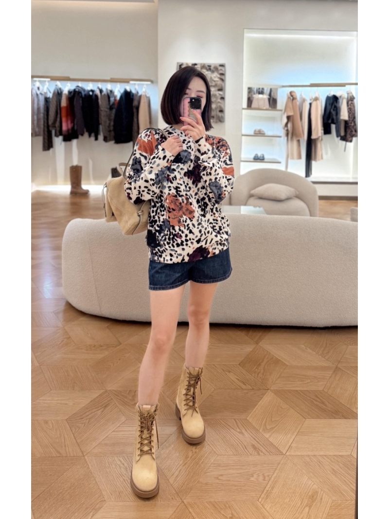 Fendi Long-Sleeve Crewneck Sweater - Abstract Watercolor Print, Off-White Base with Relaxed Fit