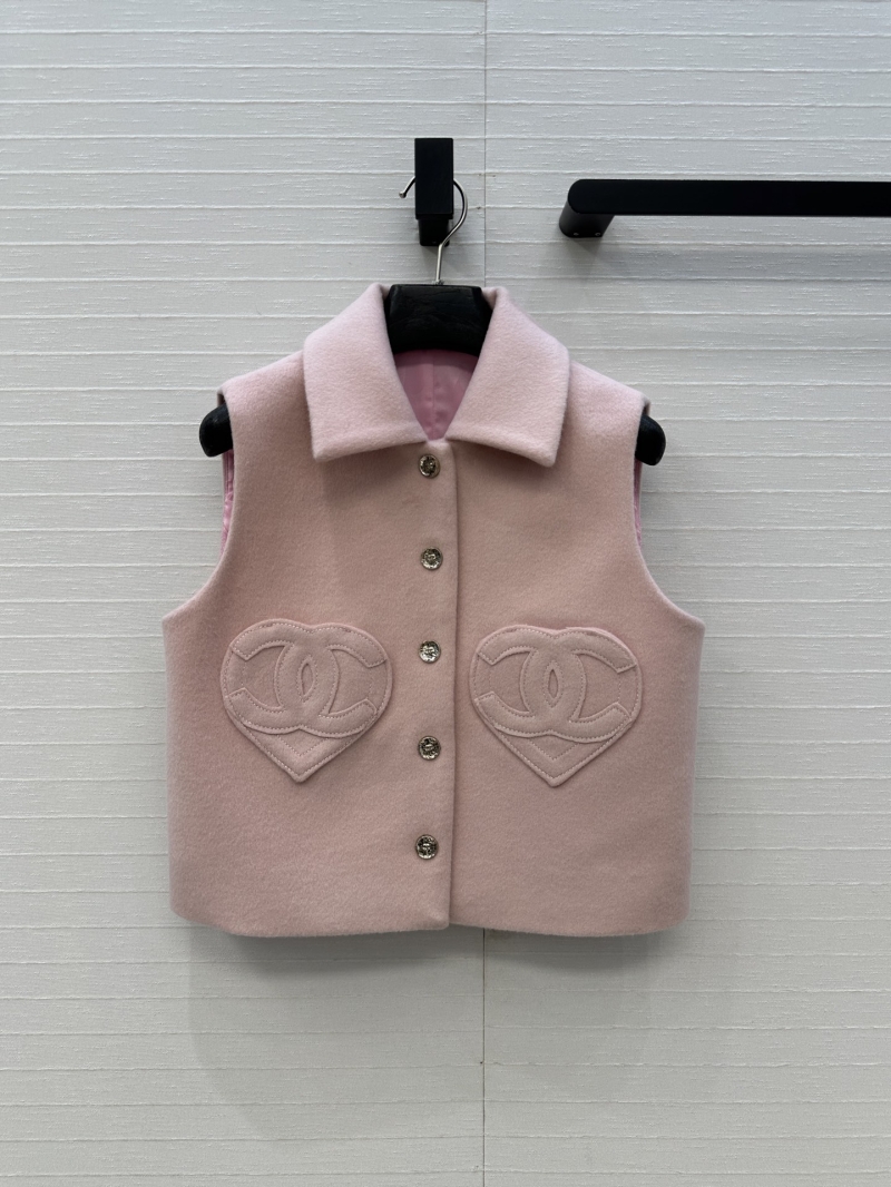 Chanel 100% Wool Heart CC Pocket Cropped Vest