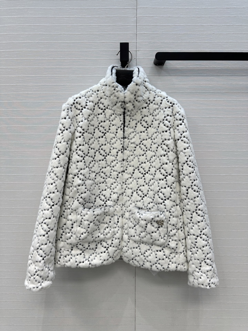 Chanel Ski Collection Embroidered Jacket in White with Eco Fur and Silk Lining