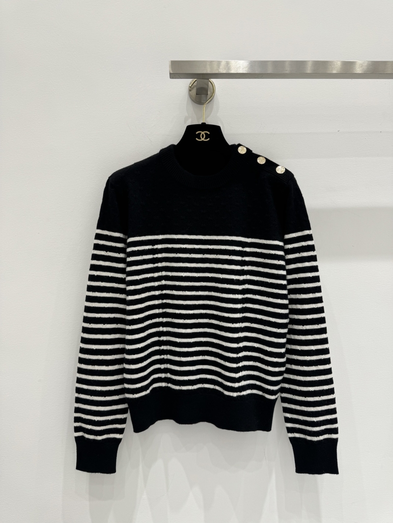 Chanel Early Autumn Contrast Color Stripe Shoulder Button Long Sleeve Black Sweater