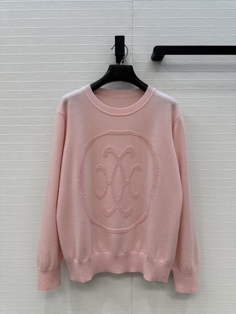 Hermès Sumptuous Cashmere Knit Pullover Sweater with Signature 3D Jacquard Logo in Pale Pink