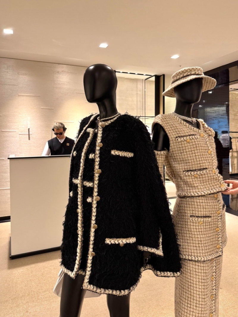 Chanel Black Boucle Tweed Cape Jacket with Gold Chain Trim